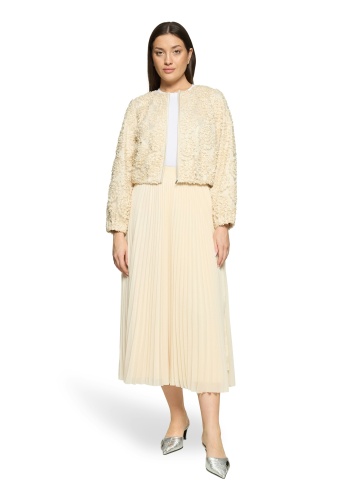 V-by-Vera-Mo_261_1085_261-36664216 (2)