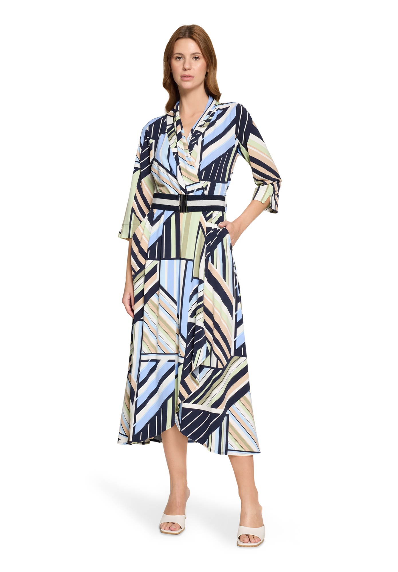 BETTY-BARCLA_261_8850_261-18391841