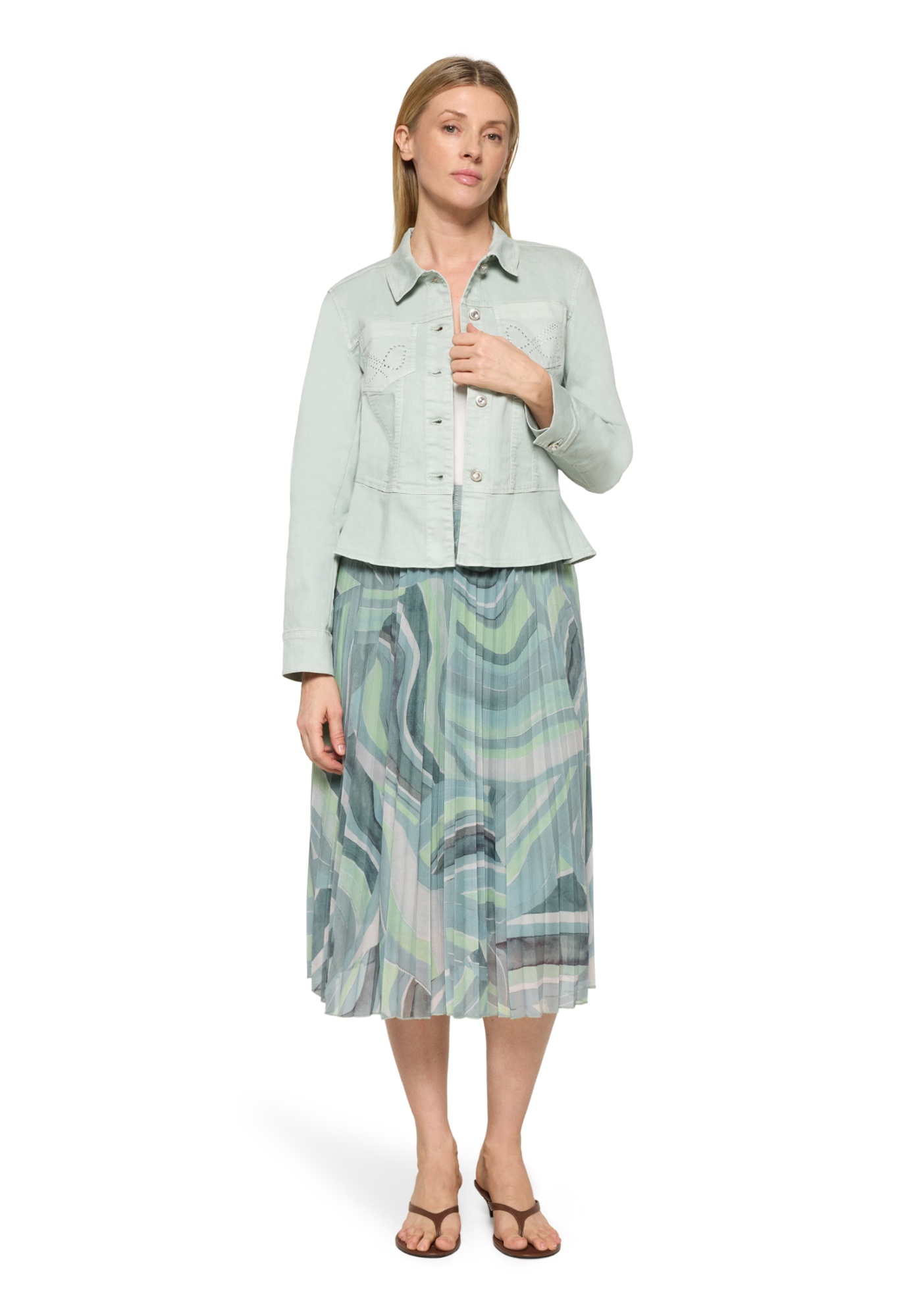 BETTY-BARCLA_261_5806_261-94821999 (2)